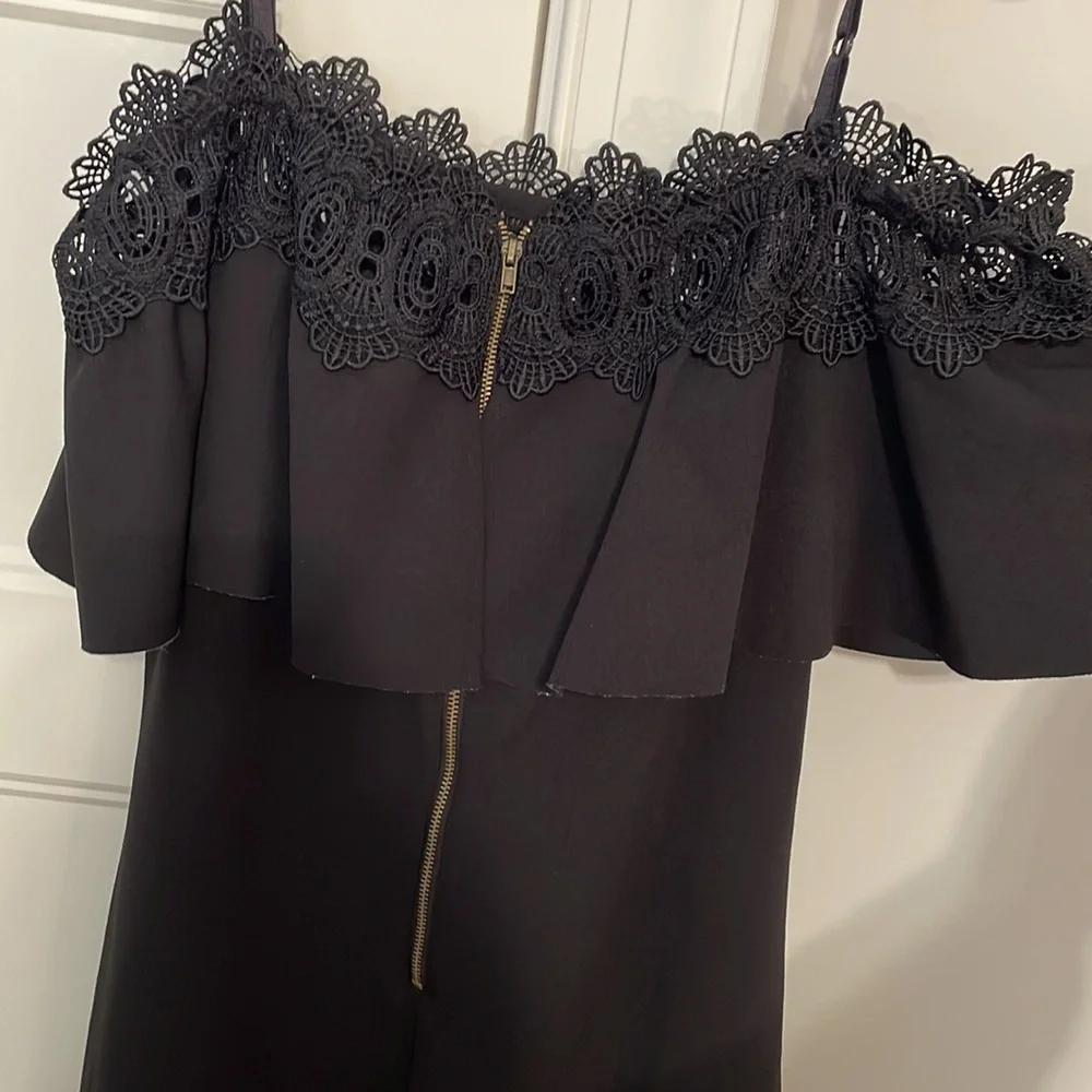 Black Formal Dress with Lace Detailing & Adjustable Straps - Picture 3 of 4